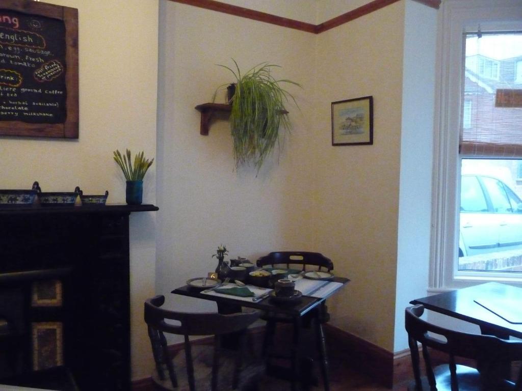 Greenwood Guest House, Уеймут Екстериор снимка